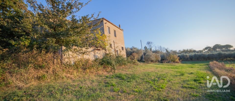 House 8 rooms of 240 m² in Senigallia (60019)