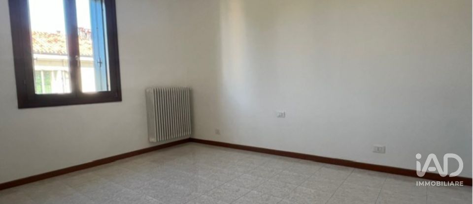 Apartment 6 rooms of 105 m² in Vicenza (36100)
