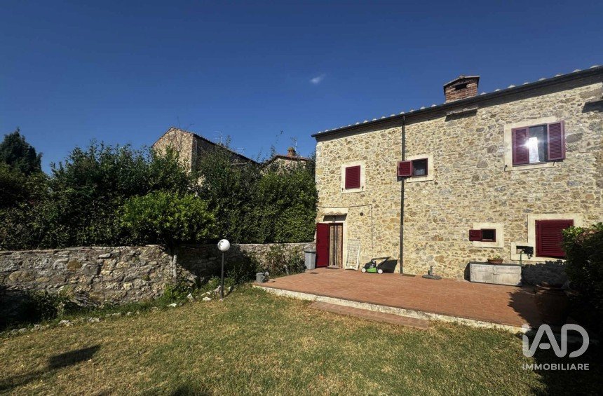 Townhouse 4 rooms of 105 m² in Radicondoli (53030)