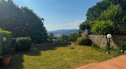 Casa indipendente 4 locali di 105 m² in Radicondoli (53030)