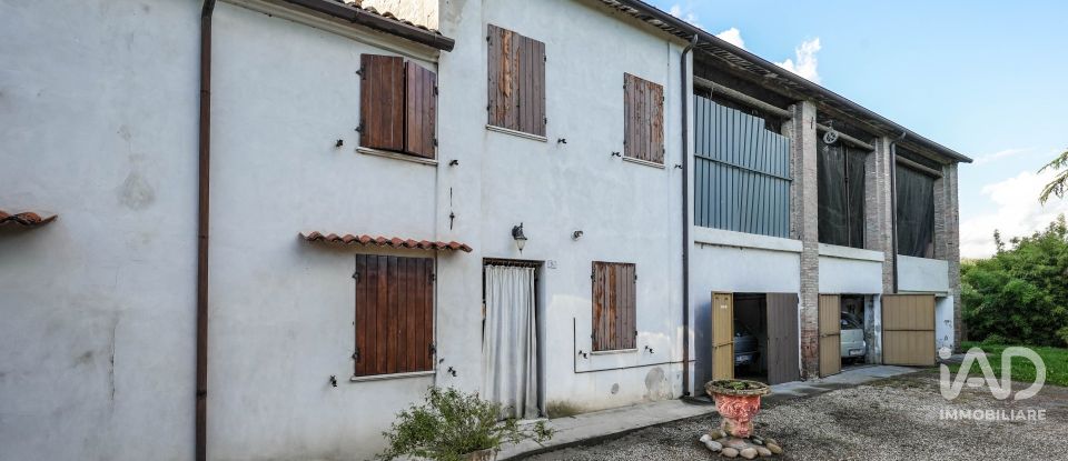Villa a schiera 6 locali di 340 m² in Ostellato (44020)