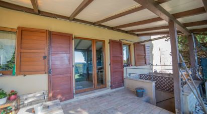 Appartamento 5 locali di 81 m² a Montemarciano (60018)