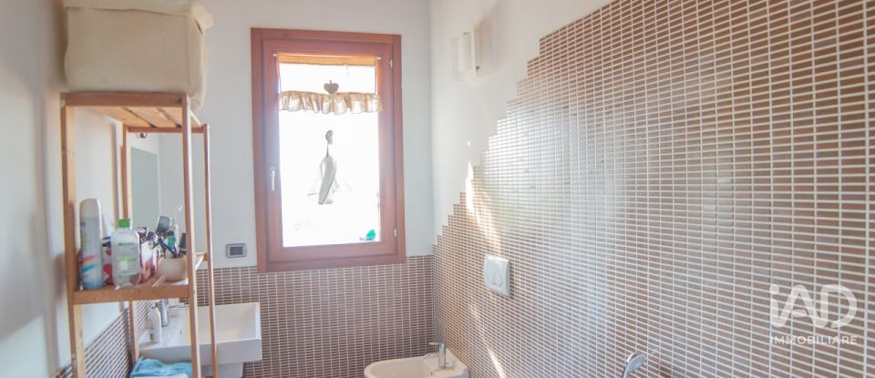 Apartment 5 rooms of 81 m² in Montemarciano (60018)