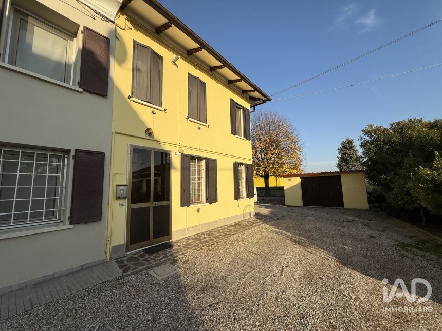Casa indipendente / Villa 3 locali di 83 m² in Concordia sulla Secchia (41033)
