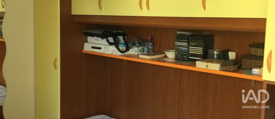 Trilocale di 73 m² a Roma (00175)