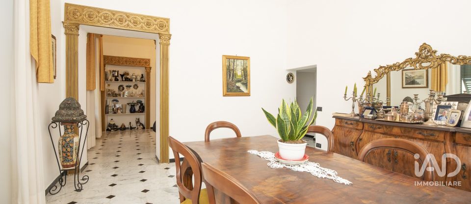 Apartment 6 rooms of 160 m² in Genova (16121)