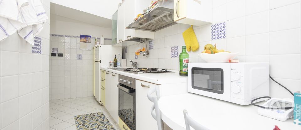 Apartment 6 rooms of 160 m² in Genova (16121)