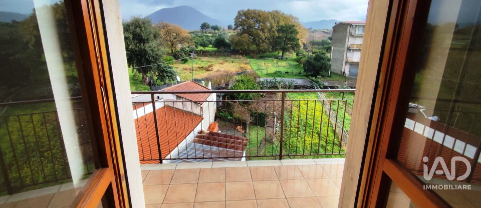 Four-room apartment of 102 m² in Santa Maria del Cedro (87020)