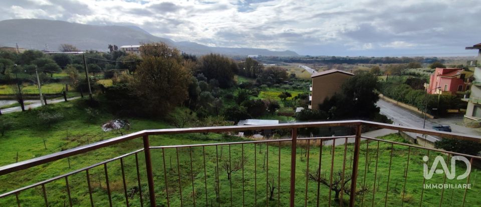 Four-room apartment of 102 m² in Santa Maria del Cedro (87020)