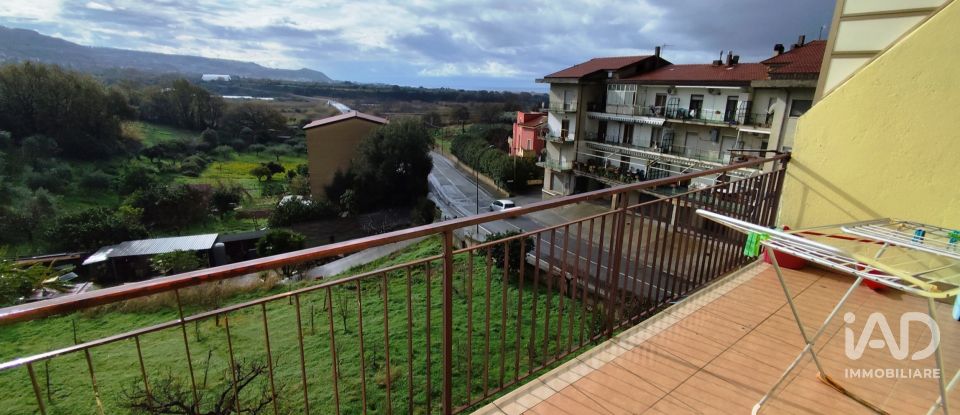 Four-room apartment of 102 m² in Santa Maria del Cedro (87020)