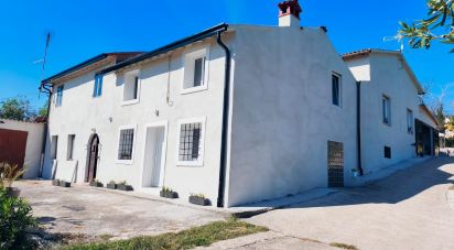 Mansion 8 rooms of 170 m² in Roncà (37030)