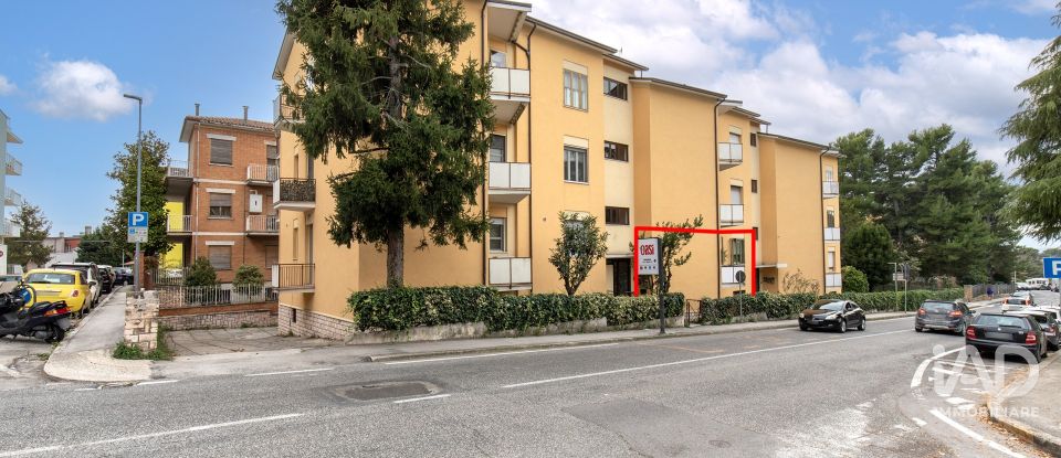 Appartamento 5 locali di 125 m² a Macerata (62100)