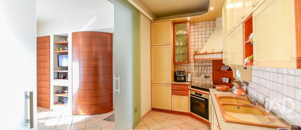 Four-room apartment of 206 m² in Bregnano (22070)