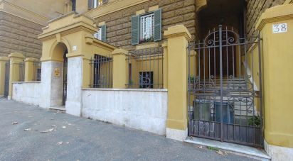 Studio 1 locale di 37 m² a Roma (00153)