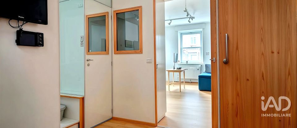 Studio 1 room of 37 m² in Roma (00153)