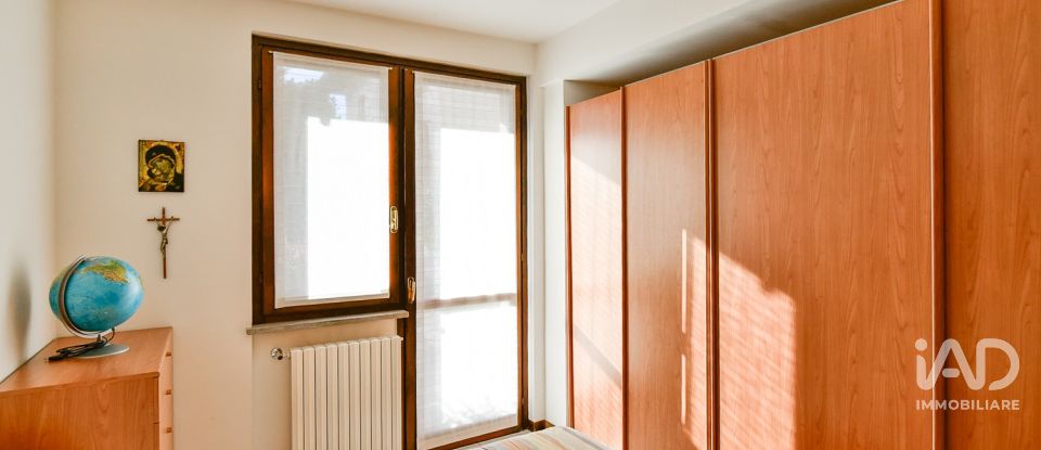 Apartment 0 rooms of 90 m² in Bregnano (22070)