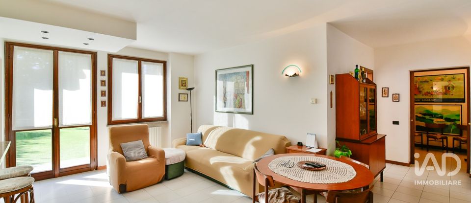 Apartment 0 rooms of 90 m² in Bregnano (22070)