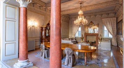 Immobile di prestigio 6 locali di 285 m² a Verona (37121)
