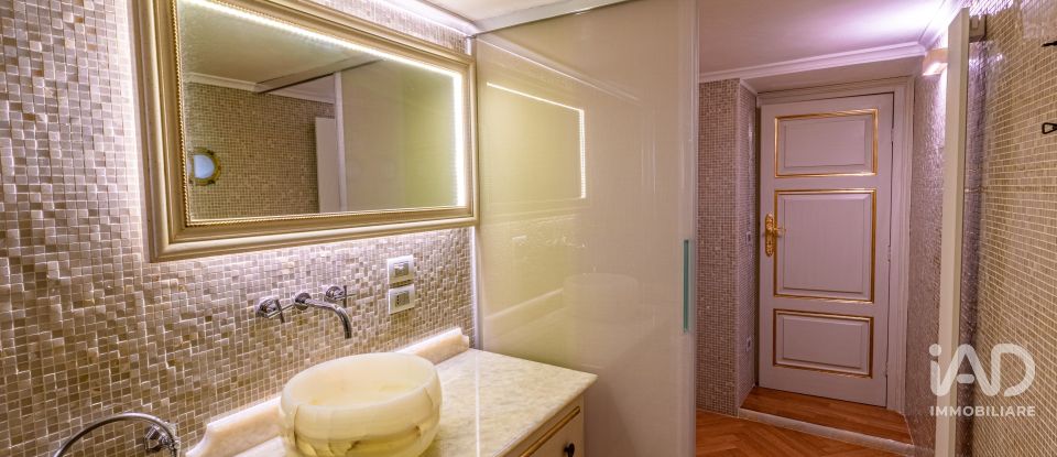 Hotel 6 rooms of 285 m² in Verona (37121)