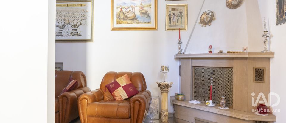 Palazzo / Stabile 6 locali di 226 m² a Castelfidardo (60022)