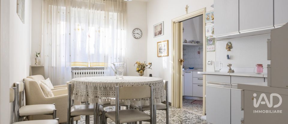 Palazzo / Stabile 6 locali di 226 m² a Castelfidardo (60022)