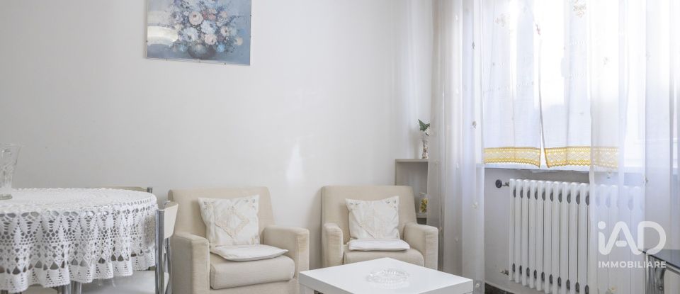 Palazzo / Stabile 6 locali di 226 m² a Castelfidardo (60022)