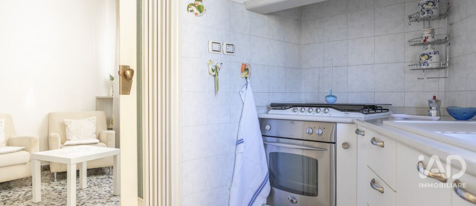 Palazzo / Stabile 6 locali di 226 m² a Castelfidardo (60022)