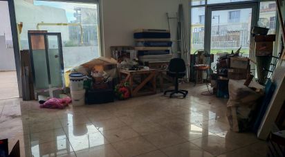 Negozio / locale commerciale di 82 m² in Olbia (07026)