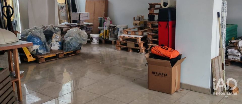 Negozio / locale commerciale di 82 m² in Olbia (07026)