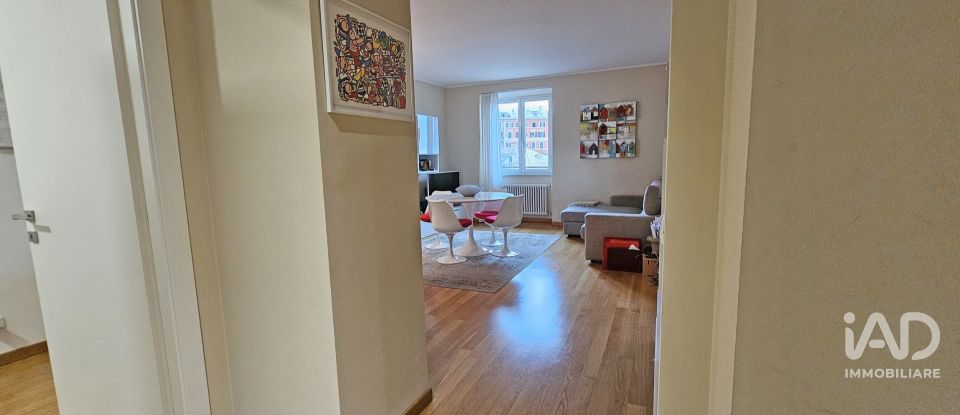 Three-room apartment of 118 m² in Genova (16161)