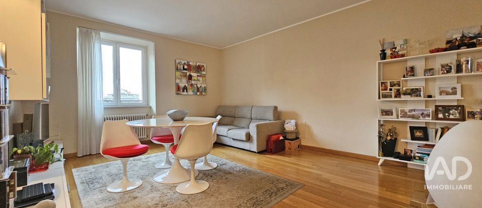 Three-room apartment of 118 m² in Genova (16161)