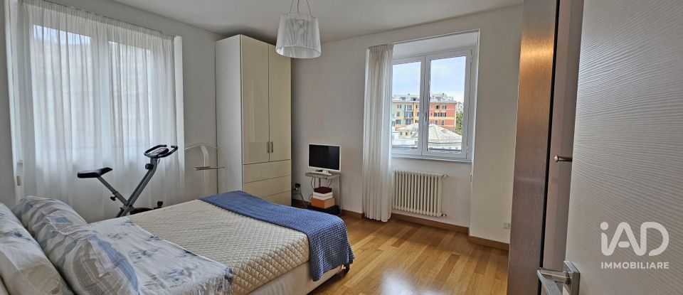 Three-room apartment of 118 m² in Genova (16161)