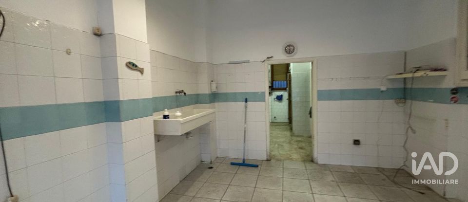 Shop / premises commercial of 39 m² in Firenze (50126)