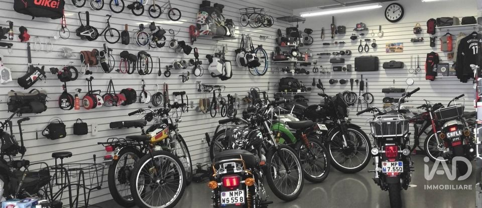 Shop / premises commercial of 39 m² in Firenze (50126)