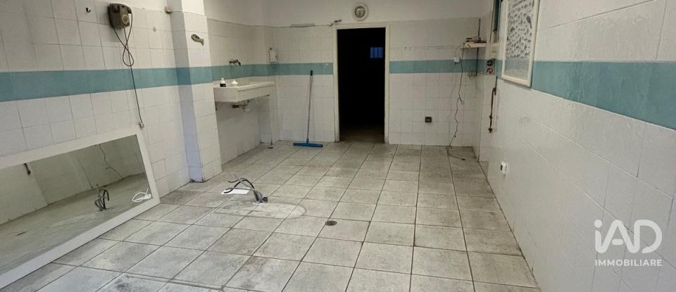 Shop / premises commercial of 39 m² in Firenze (50126)