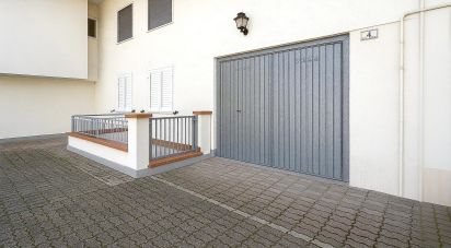 Villa a schiera 10 locali di 300 m² in Mosciano Sant'Angelo (64023)