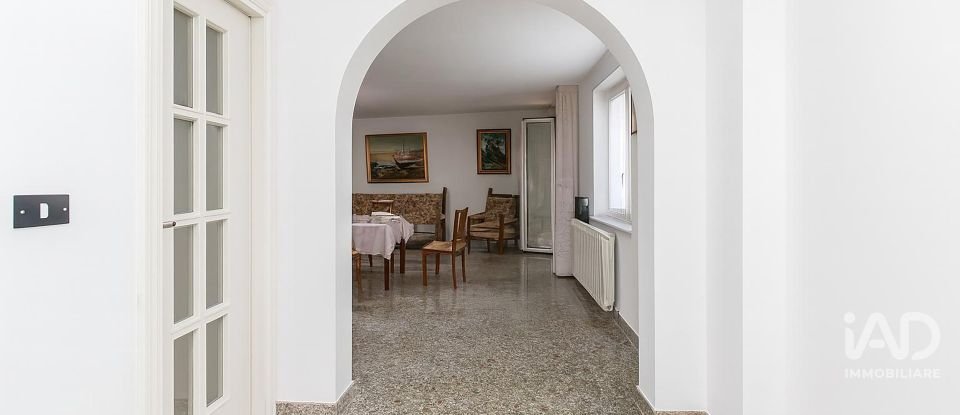 Villa a schiera 10 locali di 300 m² in Mosciano Sant'Angelo (64023)