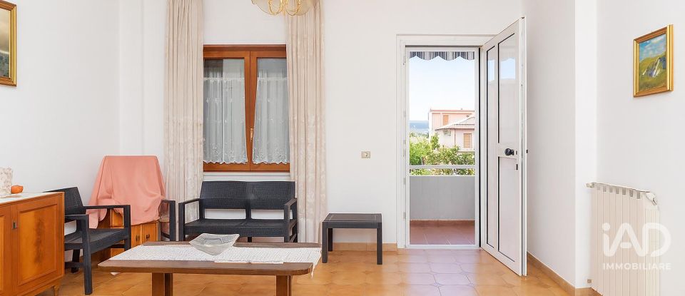 Villa a schiera 10 locali di 300 m² in Mosciano Sant'Angelo (64023)