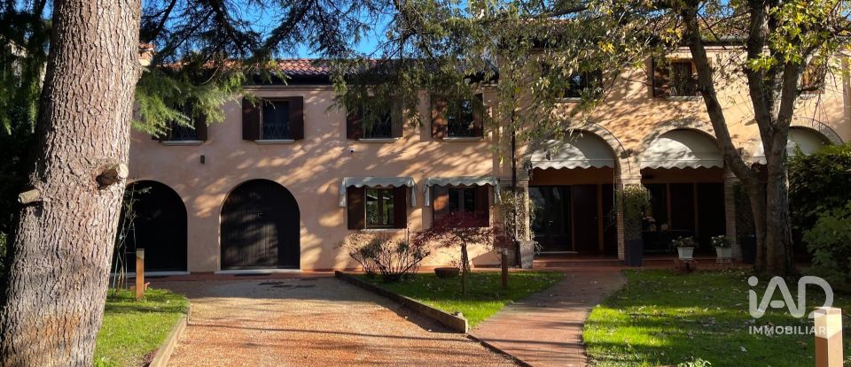 House 12 rooms of 274 m² in Vigonza (35010)