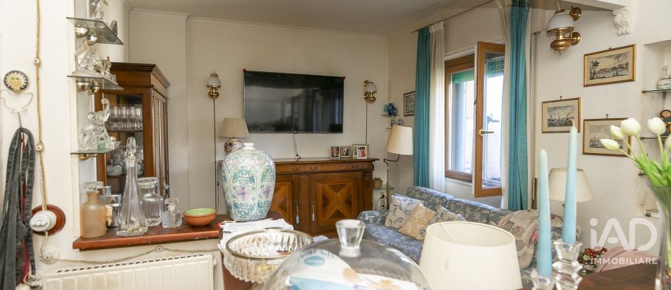 Trilocale di 80 m² a Genova (16144)