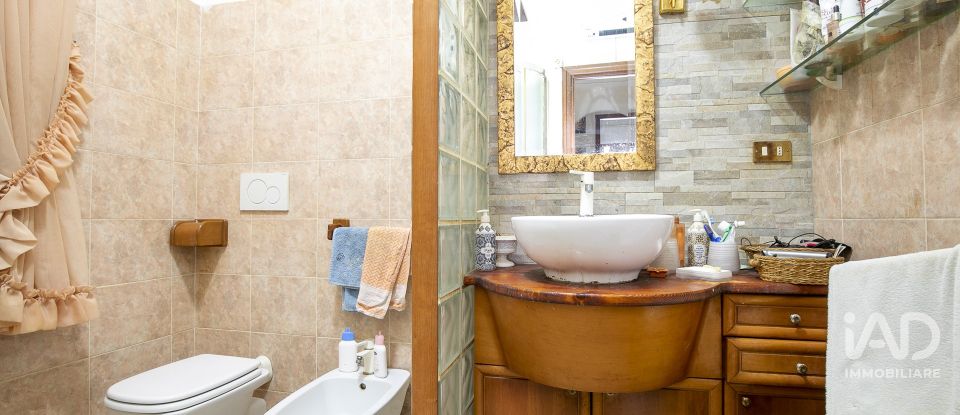 Trilocale di 80 m² a Genova (16144)