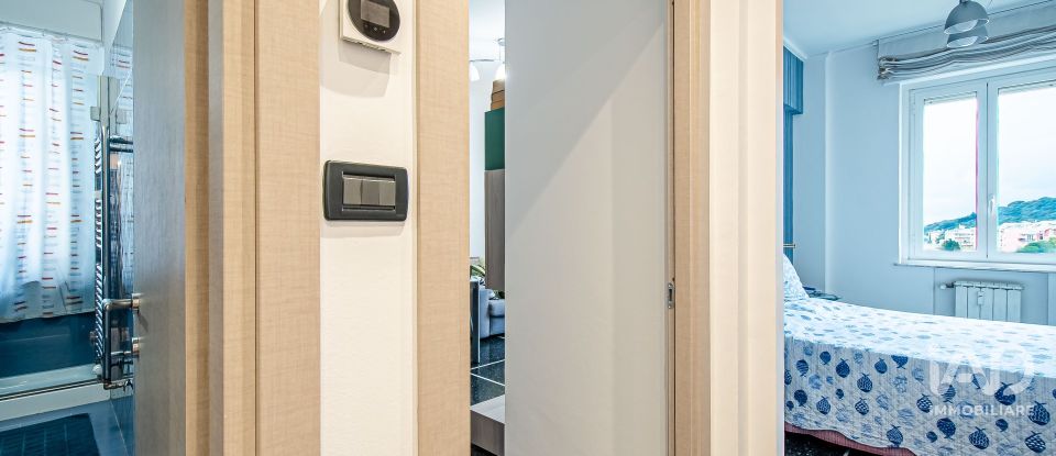 Four-room apartment of 66 m² in Genova (16136)