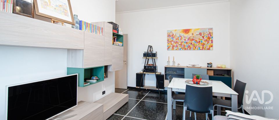 Four-room apartment of 66 m² in Genova (16136)