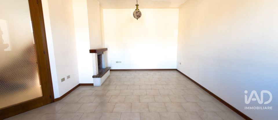 Quadrilocale di 150 m² a Bettona (06084)