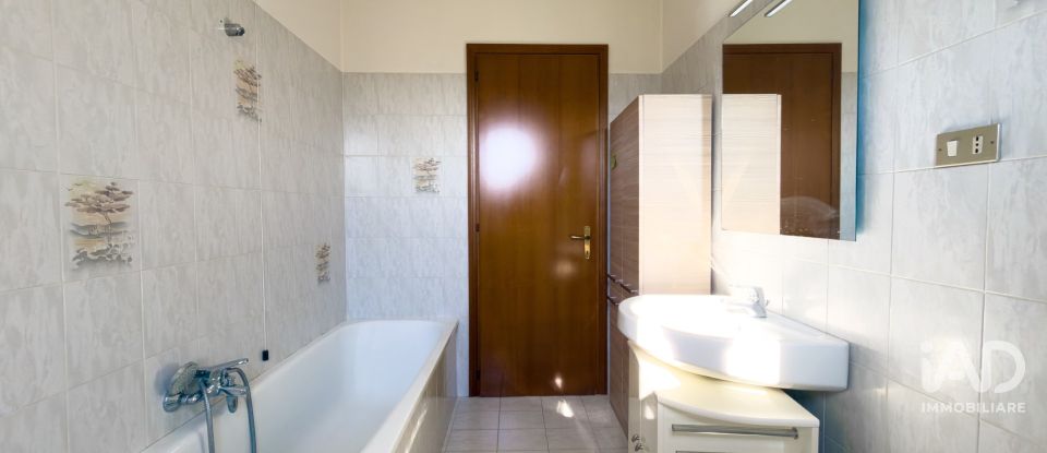 Quadrilocale di 150 m² a Bettona (06084)