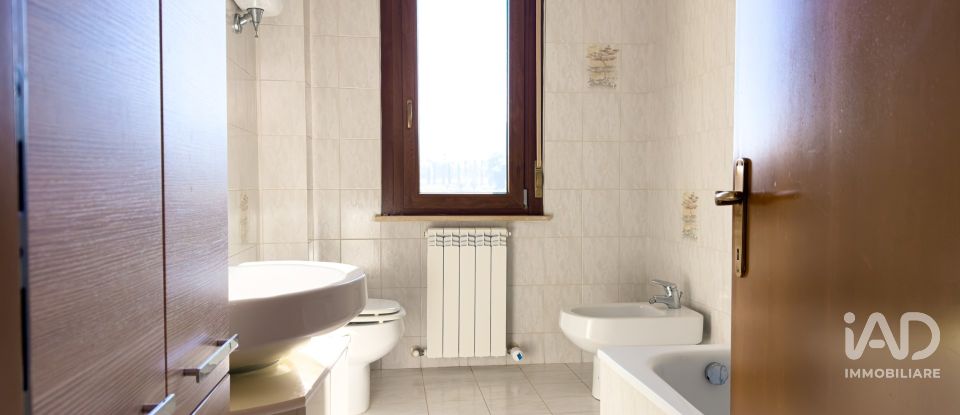 Quadrilocale di 150 m² a Bettona (06084)