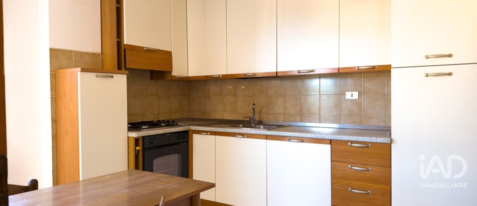 Quadrilocale di 150 m² a Bettona (06084)