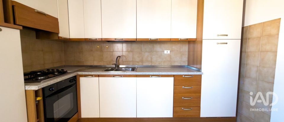 Quadrilocale di 150 m² a Bettona (06084)