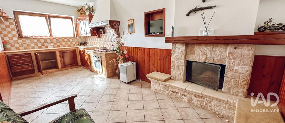 House boat 15 rooms of 362 m² in Martina Franca (74015)