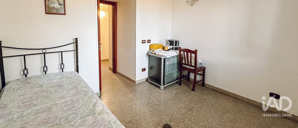 House boat 15 rooms of 362 m² in Martina Franca (74015)